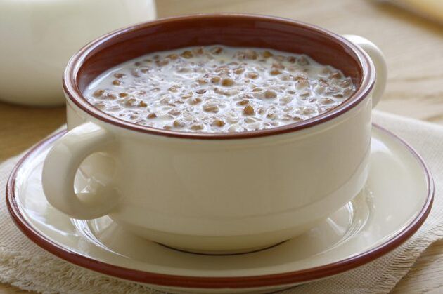 3 ရက်အစားအစာအတွက် kefir နှင့်အတူ Buckwheat